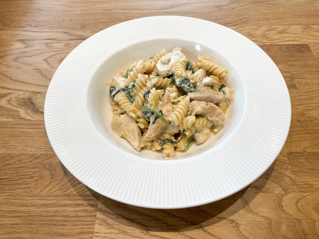 Creamy Chicken Spinach Pasta Recipe