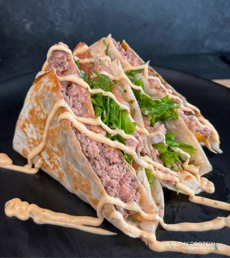 Cheeseburger Wrap High Protein with Spicy Sriracha Mayo